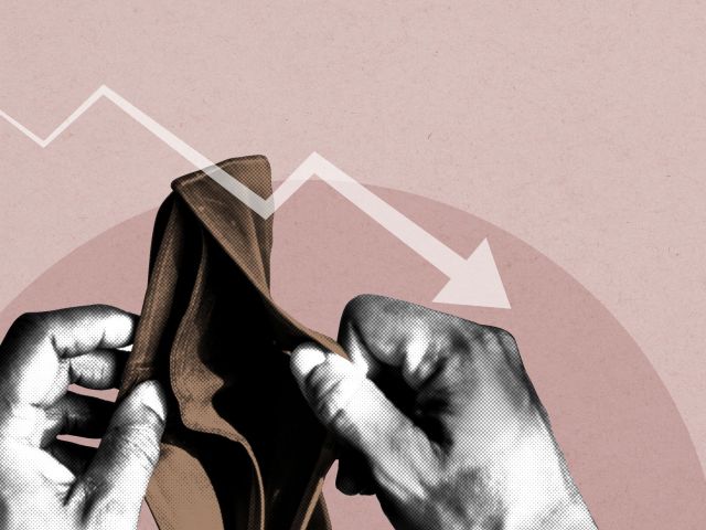 Empty wallet due to coronavirus economic impact social banner il